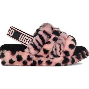 UGG Pink Scallop Fluff Yeah Animalia Slippers